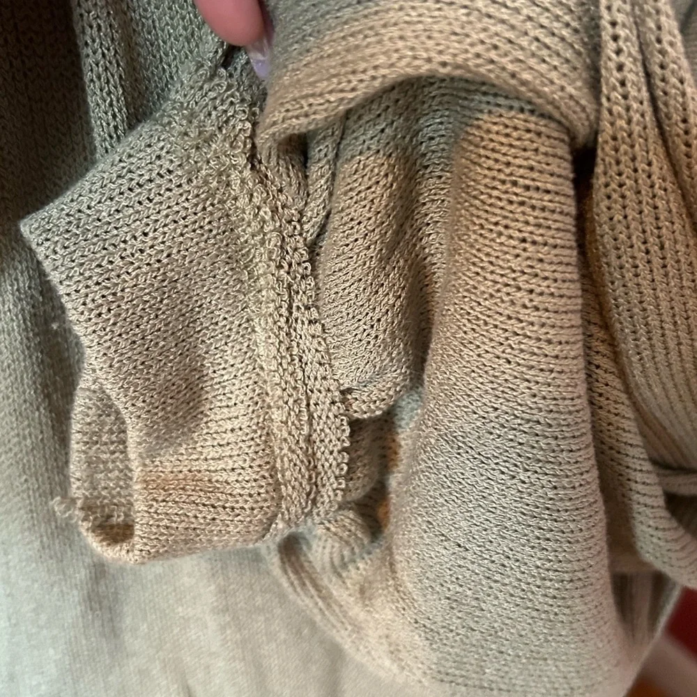 VICI hooded long sleeve sweater